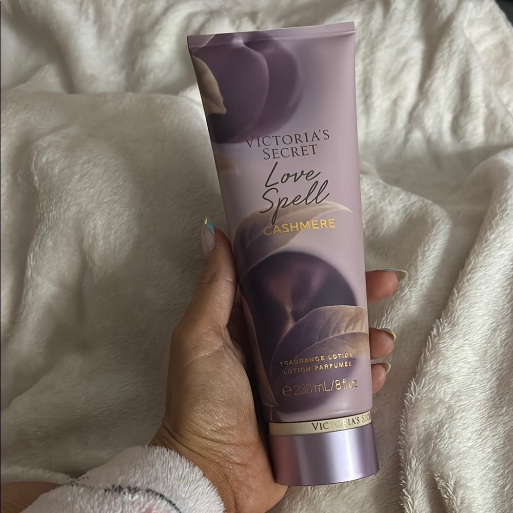Victoria's Secret Love Spell Cashmere Lotion - 8fl oz